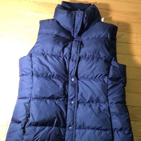 J. CREW DOWN FILLED WOMANS  BLUE PUFFER VEST ✨ - Picture 2 of 8